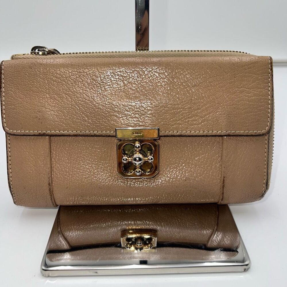 Chloé Elsie Tan Pebbled Leather Long Wallet Floral Turnlock L-Zip